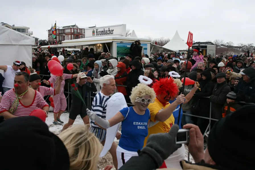 16. Traditionelles Winterbadespektakel  auf Usedom