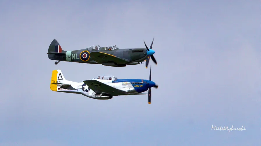 UZNAM Airshow am Himmel über Usedom