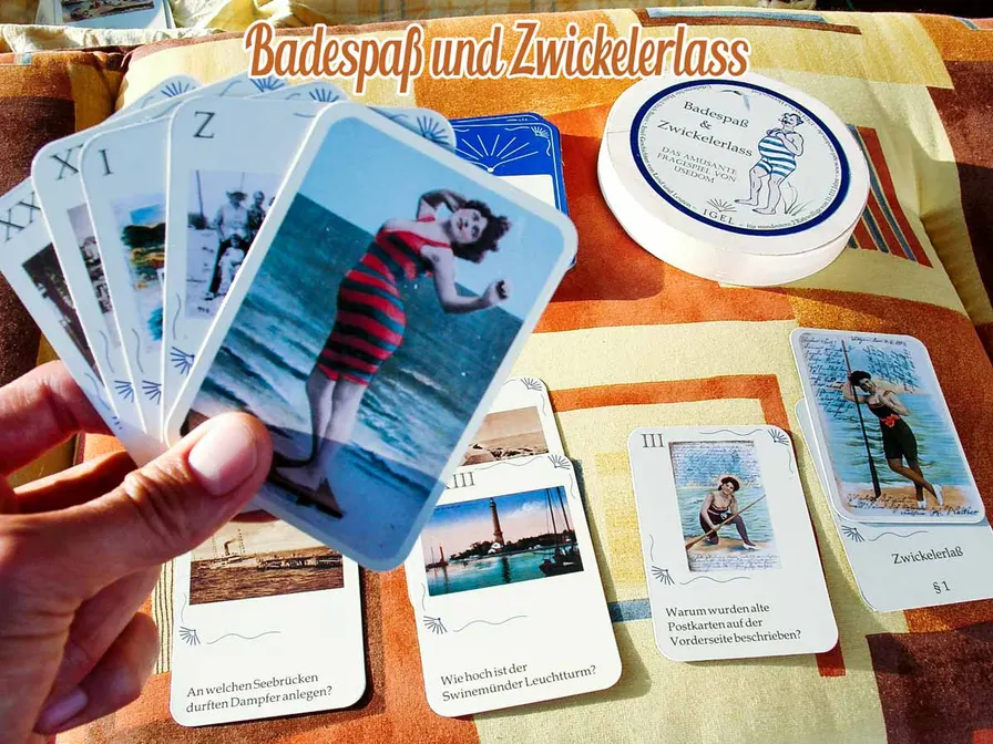 Usedomer Kartenspiel mit historischen Postkartenmotiven