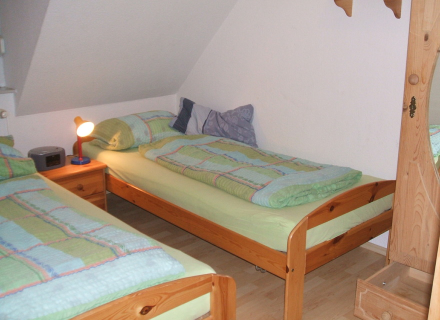 2. Schlafzimmer