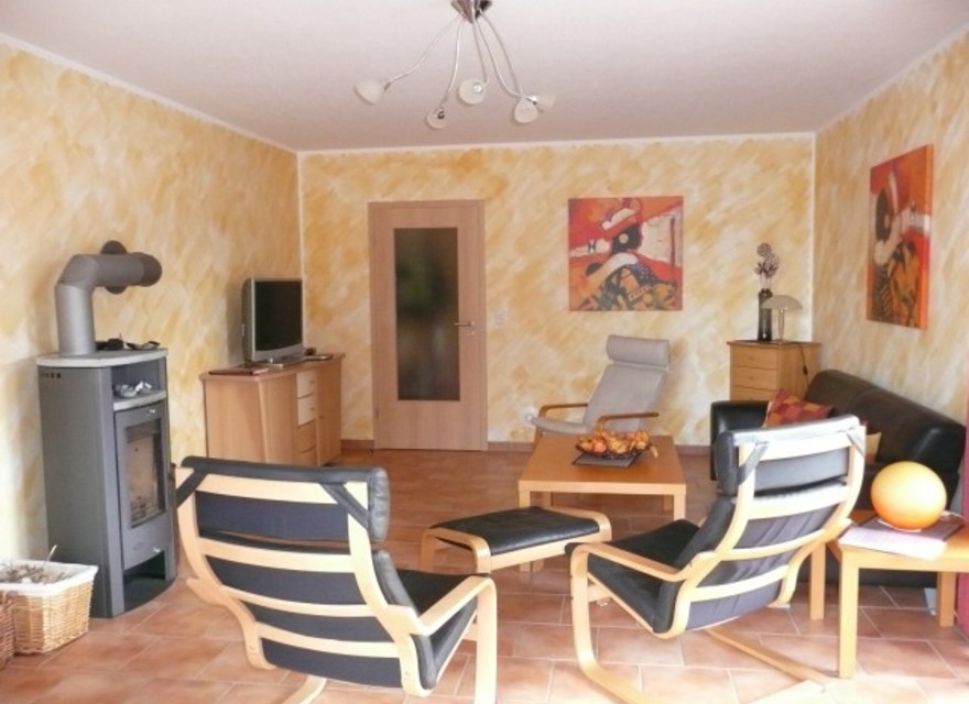 Wohnzimmer mit Kaminofen