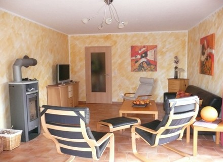 Wohnzimmer mit Kaminofen