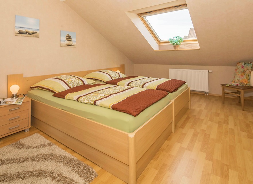 Schlafzimmer II im OG