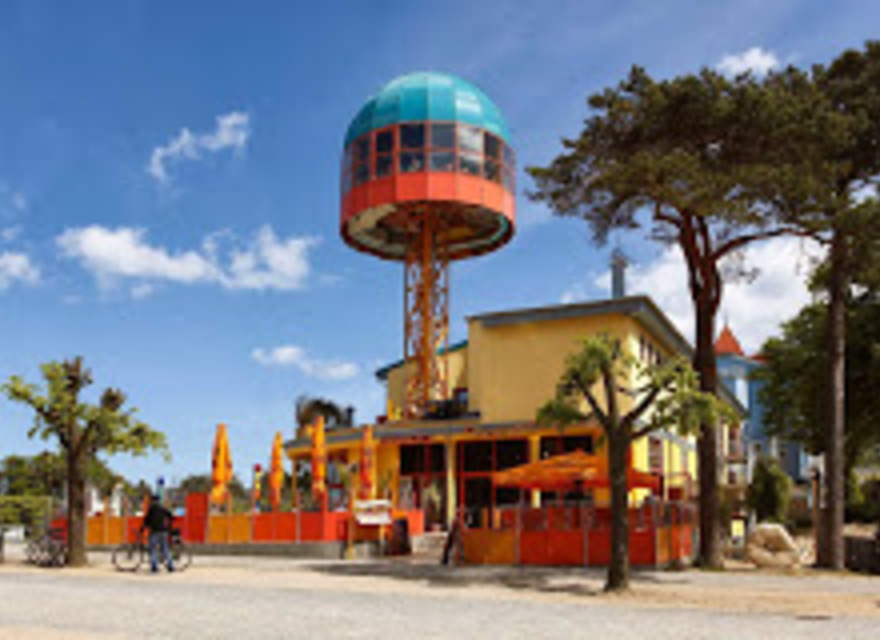 Promenadenhalle, Lift- Cafe