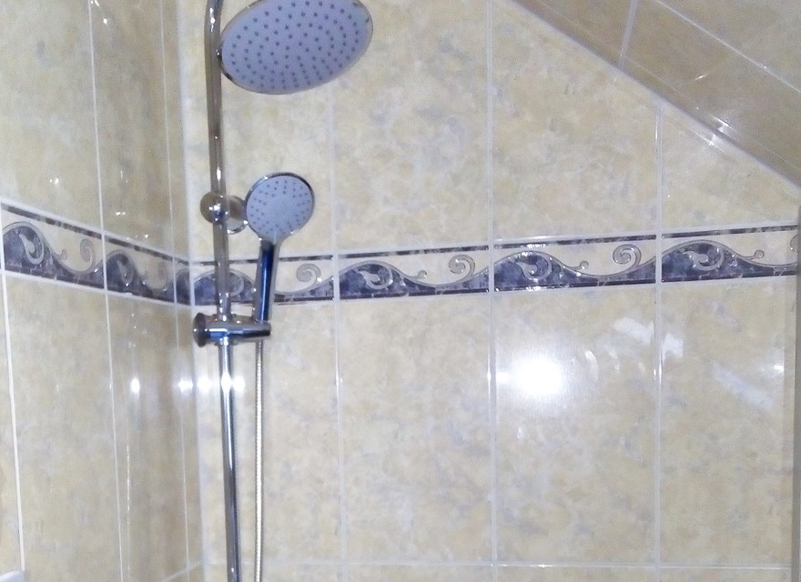 Bad - Überkopf & Brausedusche