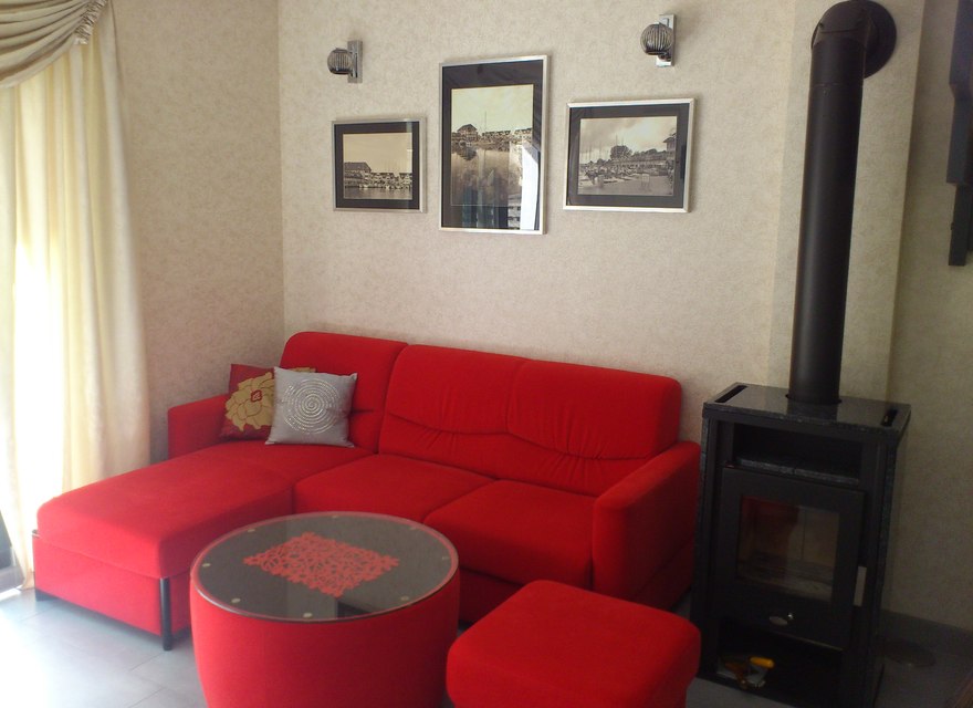 Wohnzimmer mit Küche