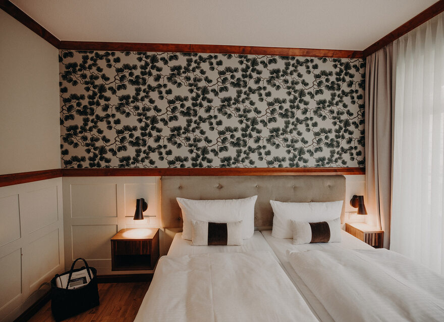 Schlafzimmer mit Doppelbett