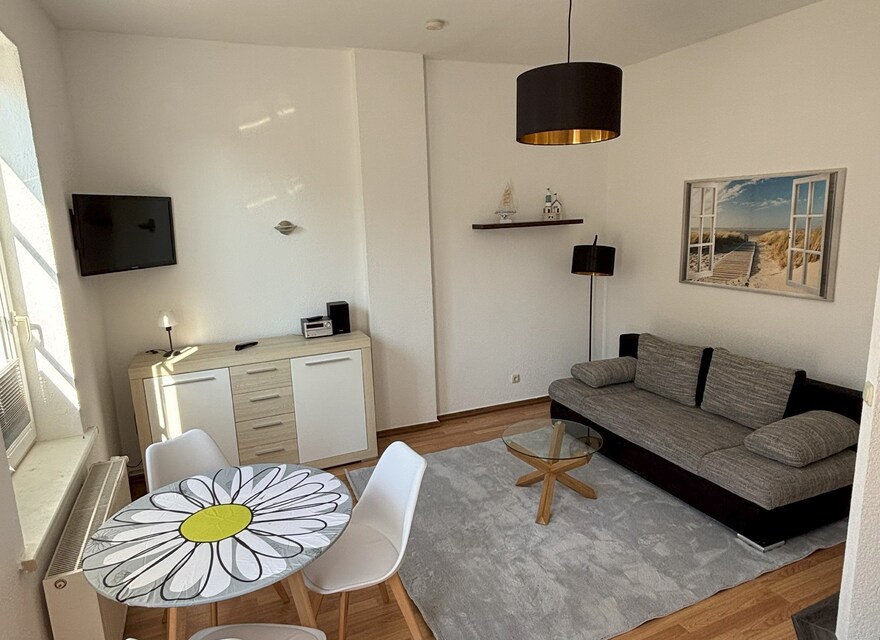 Blick in den Wohn-/ Essbereich