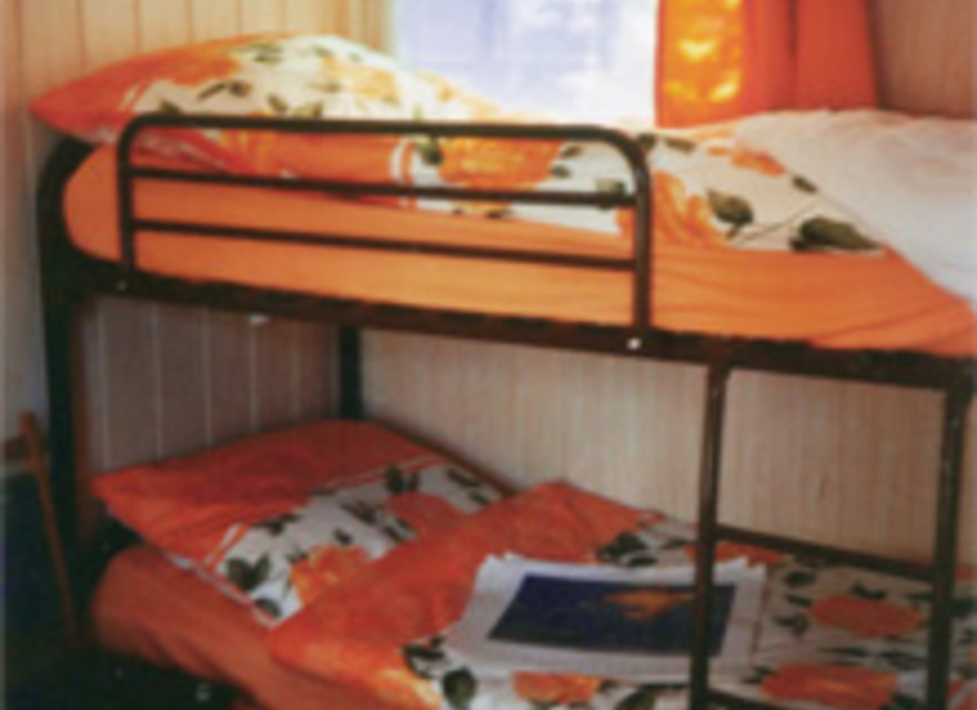 Schlafzimmer 1
