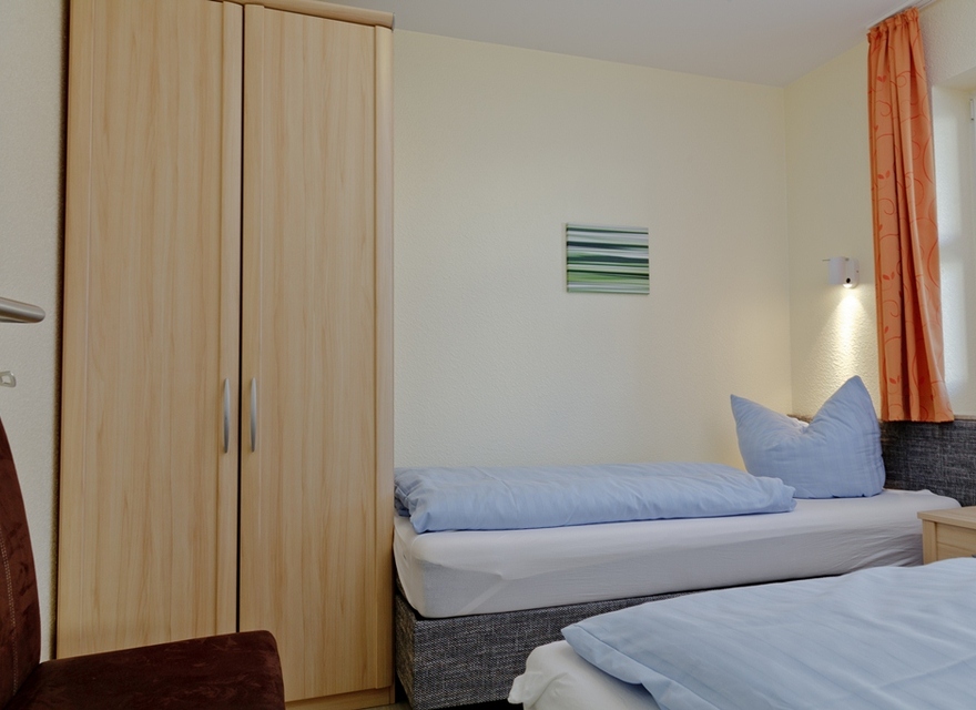 2. Schlafzimmer mit Einzelbett