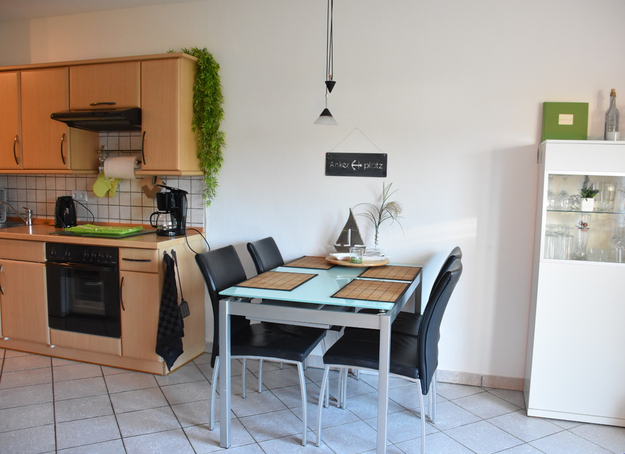 Küche- und Essbereich