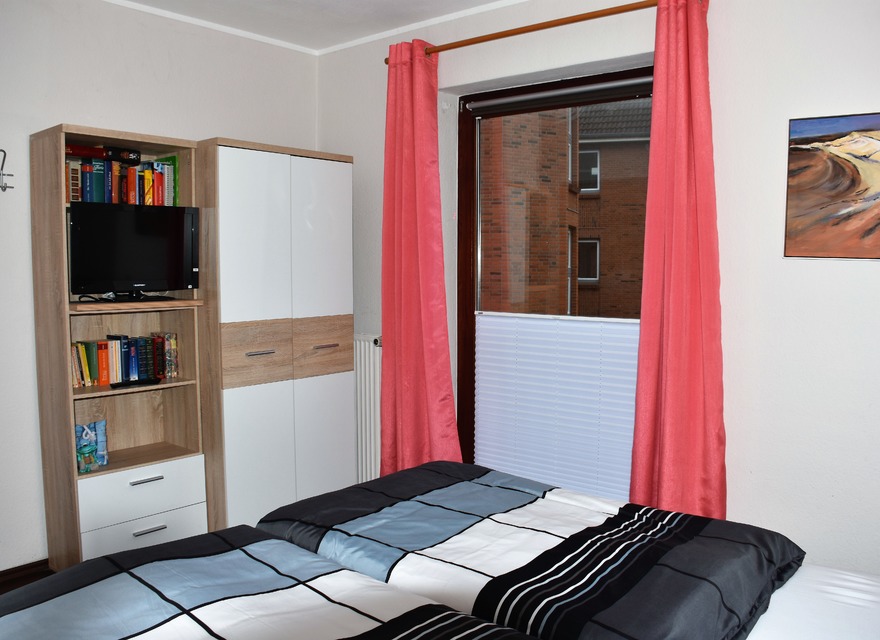 Schlafzimmer mit 2. TV-Gerät