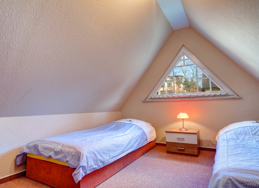 Schlafzimmer 2