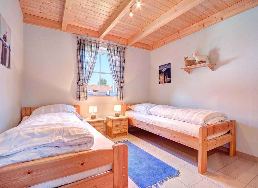 Schlafzimmer 2
