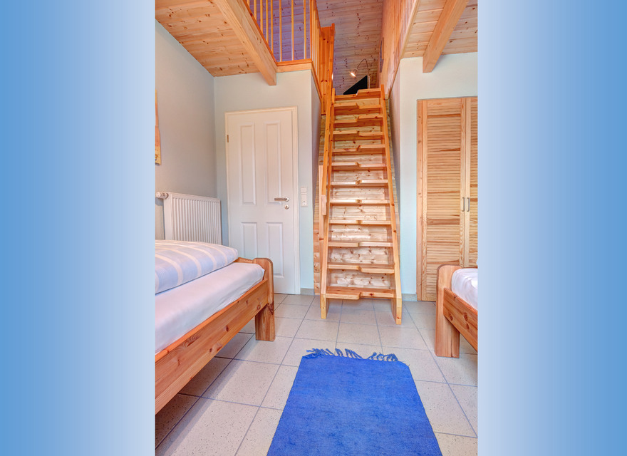 Treppe zur Empore