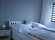 Schlafzimmer mit Doppelbett