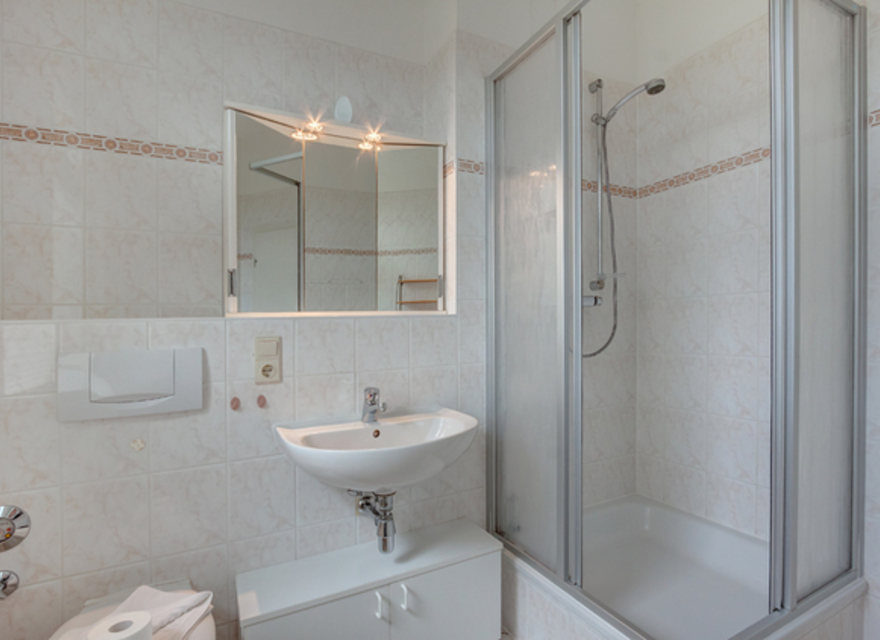 mit Dusche