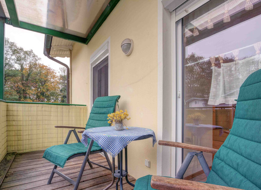 überdachter Balkon