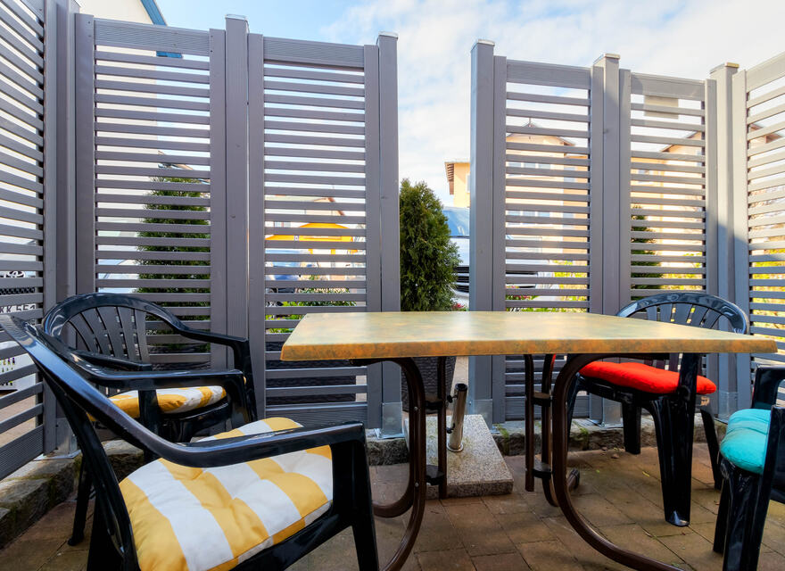 möblierte Terrasse