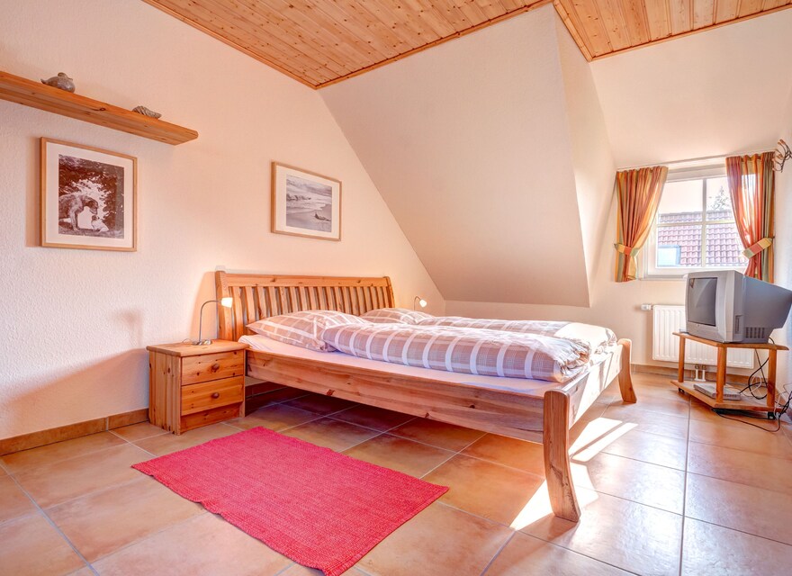 Schlafzimmer - OG