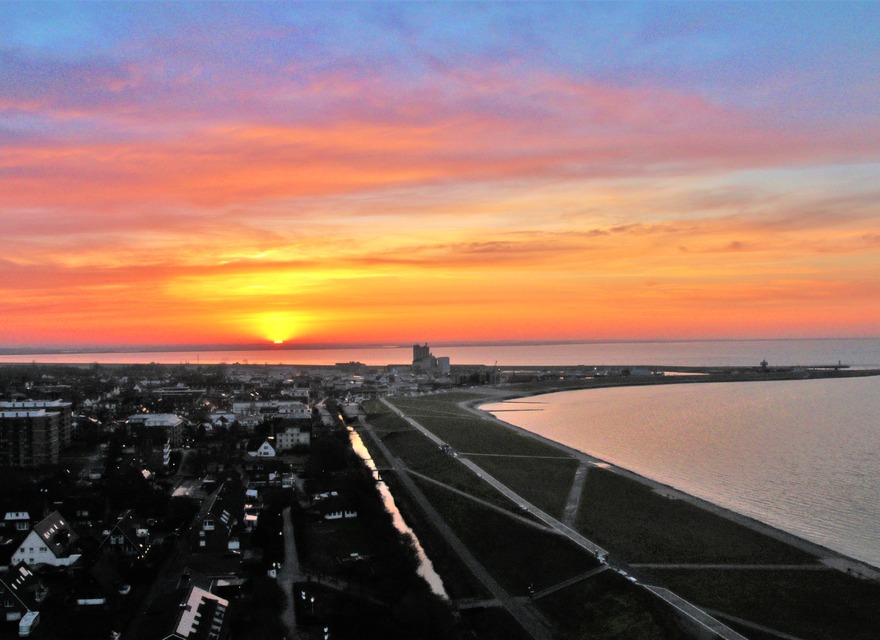 Sonnenuntergang vom Balkon