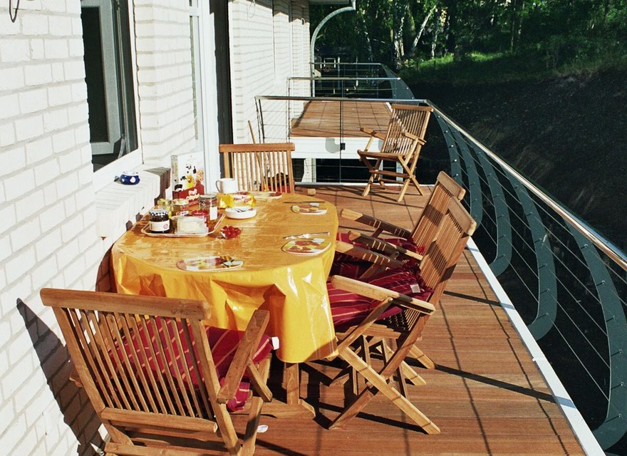 Ihr Balkon zur Gartenseite