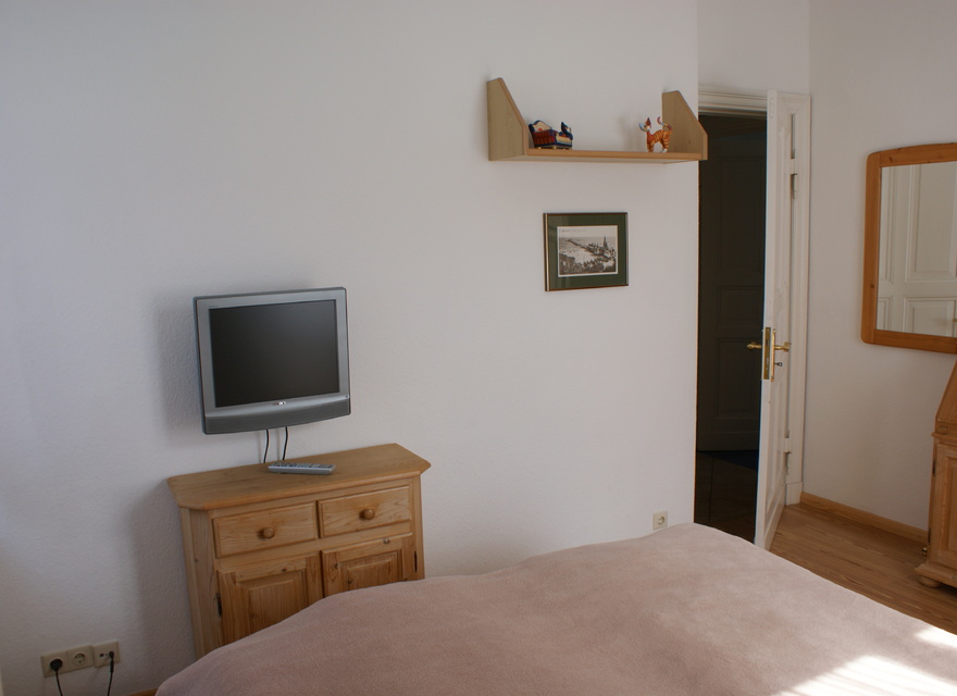 Schlafzimmer mit Doppelbett