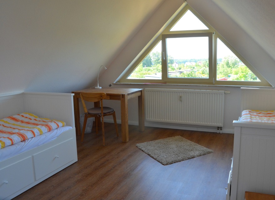 Schlafzimmer II (DG)