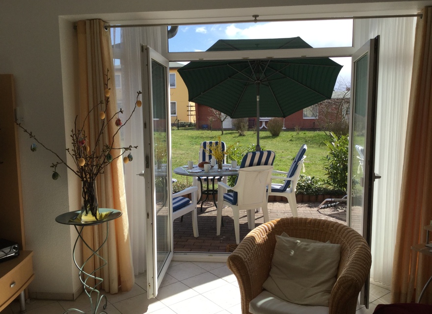 Wohnraum mit Terrasse