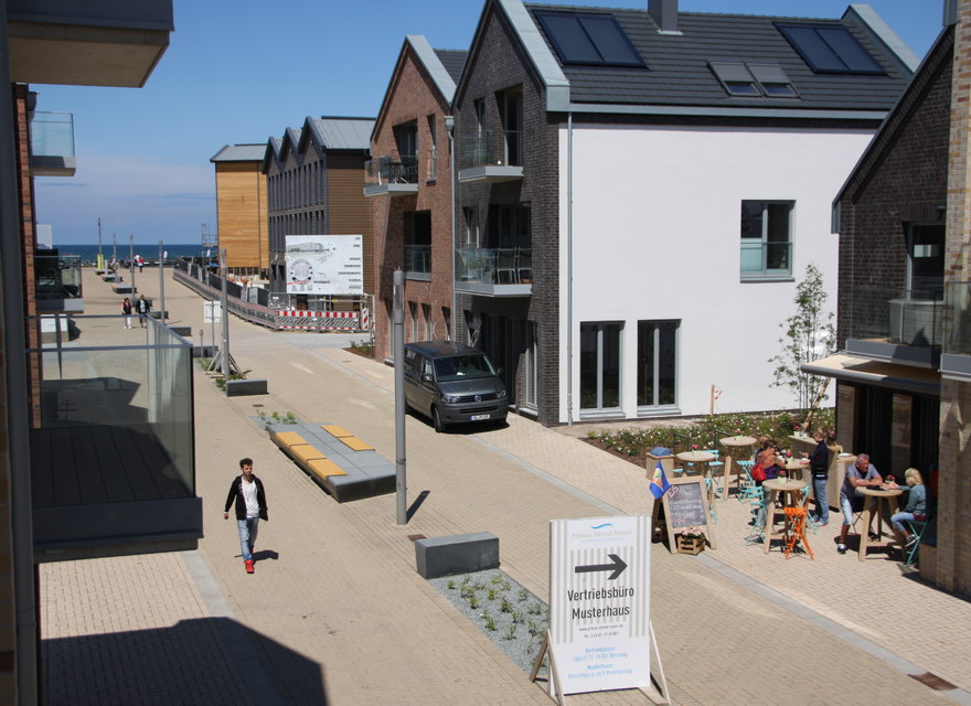 Direkt an der neuen Promenade!