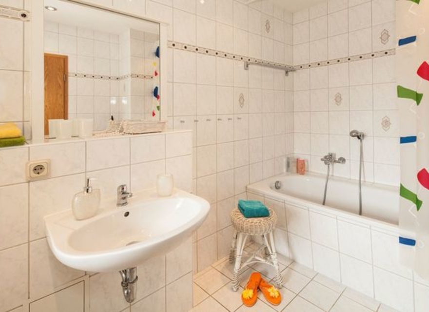 Badezimmer mit Badewanne