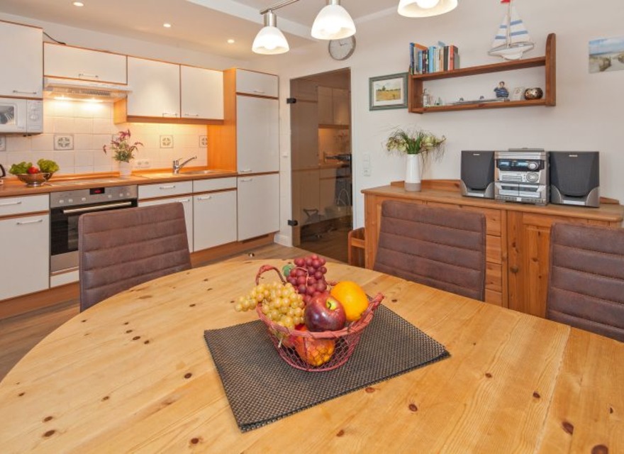 vollausgestattete Küchenzeile 