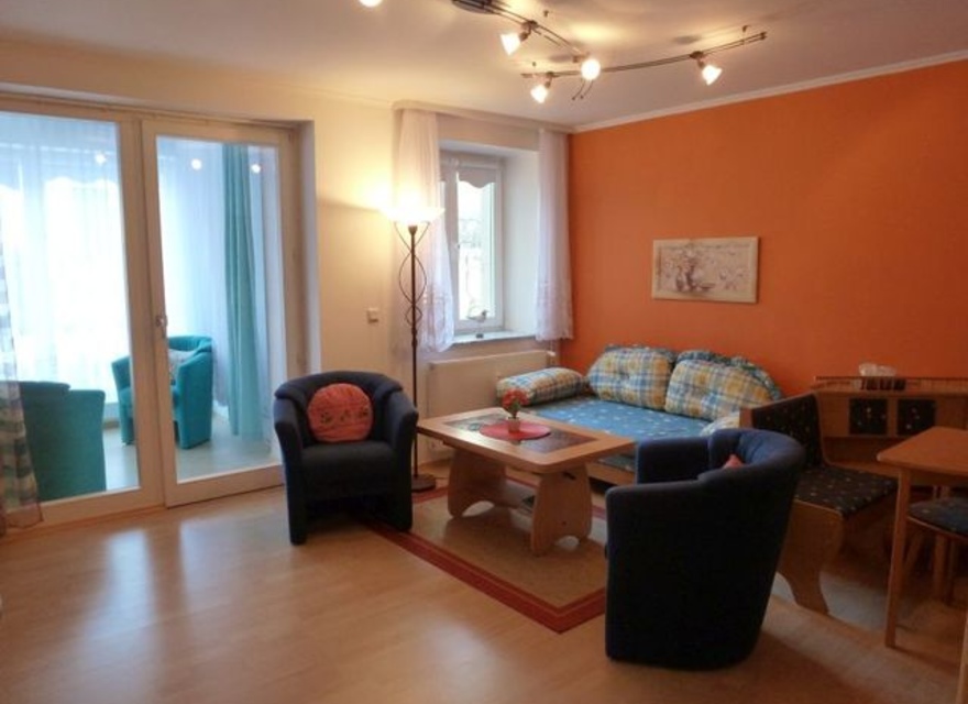 Wohnzimmer mit Schlafcouch