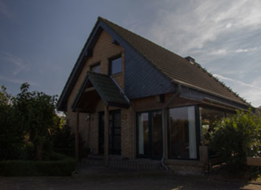 Eingansbereich mit Stellplatz