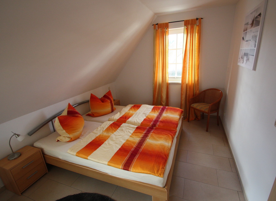 Schlafzimmer 1 OG