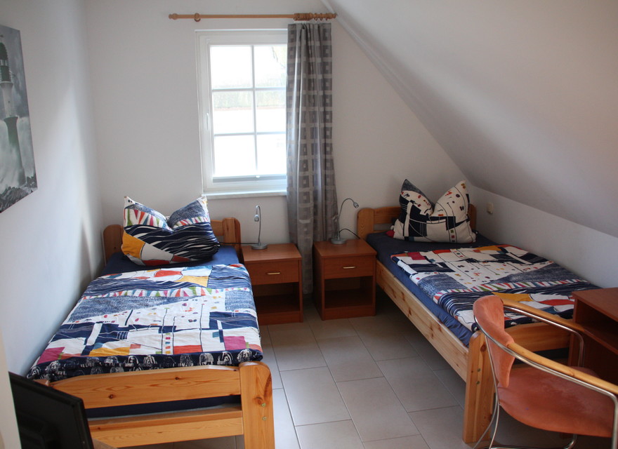 Schlafzimmer 2 OG