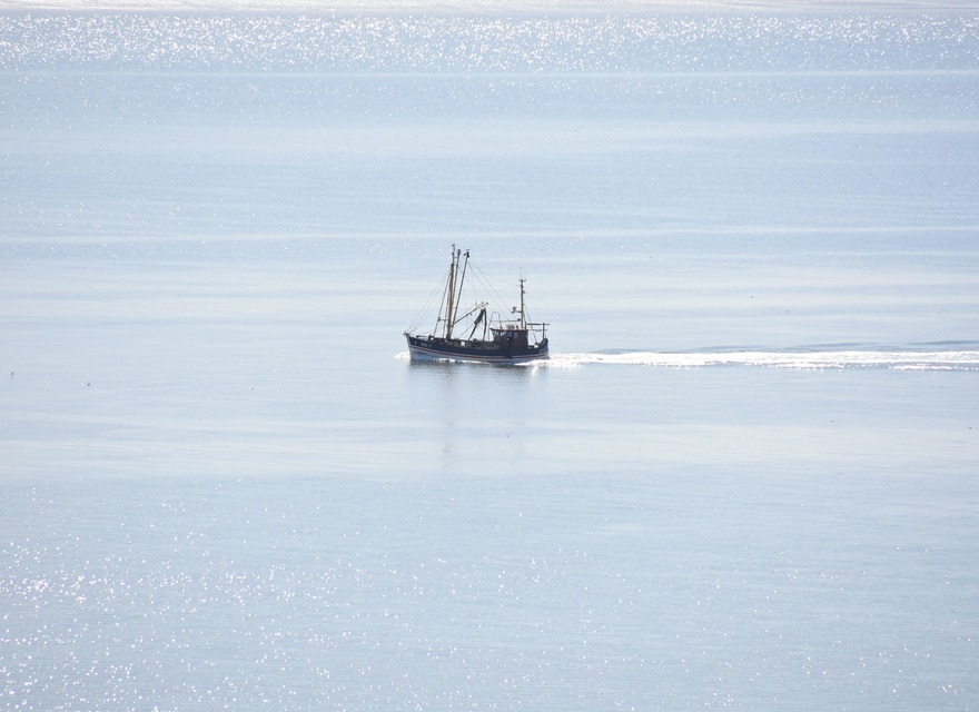 Krabbenkutter auf dem Meer