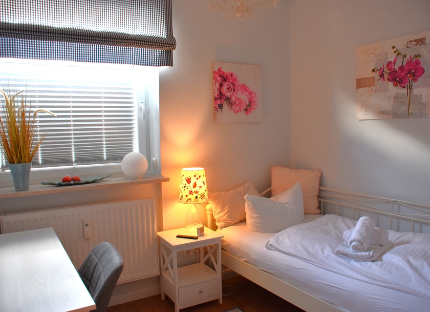 2. Schlafzimmer mit Einzelbett