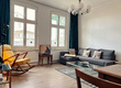 Wohnzimmer mit Couch