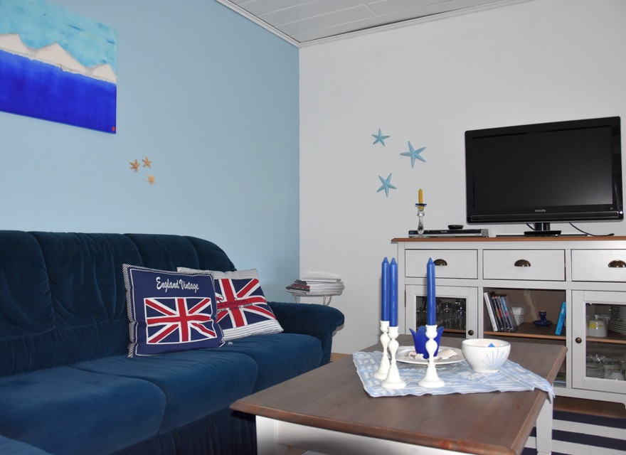 Wohnbereich mit Flat-TV
