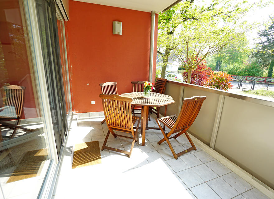 großer Balkon