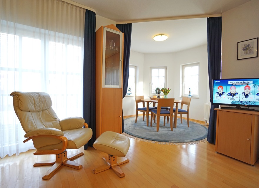 Esstisch im Wohnzimmer