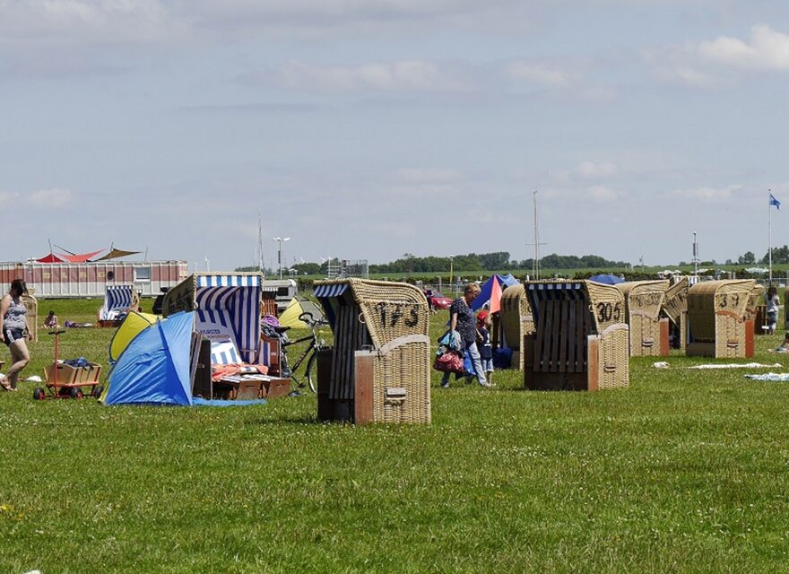 Strand mit Strandkörbe