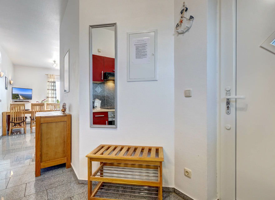 Eingangsbereich mit Ablage