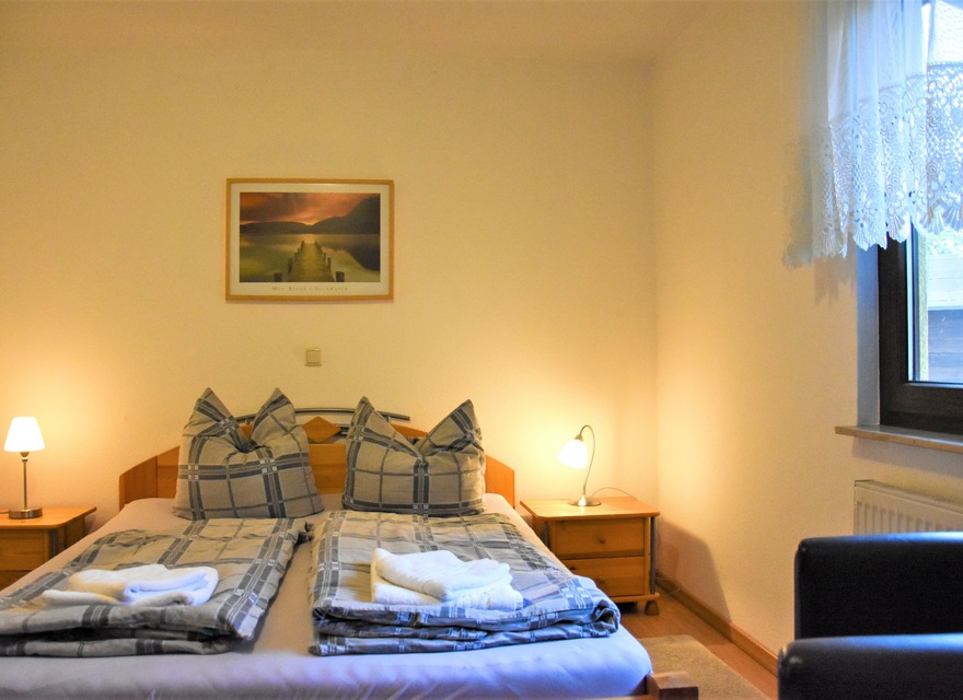 Schlafzimmer 1 Doppelbett EG