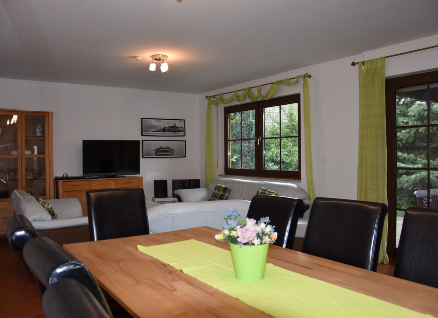 Wohnzimmer unten