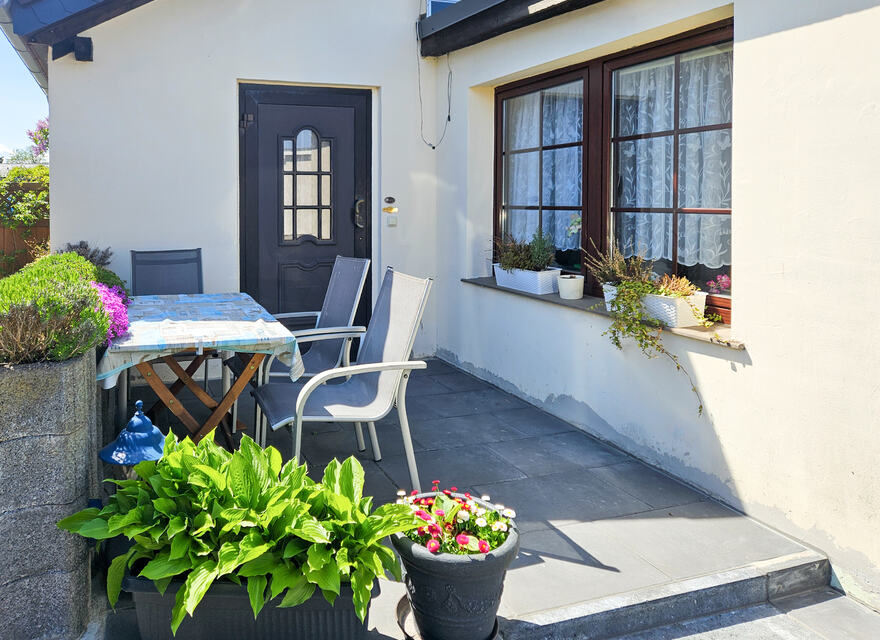 Eingangsbereich mit Terrasse