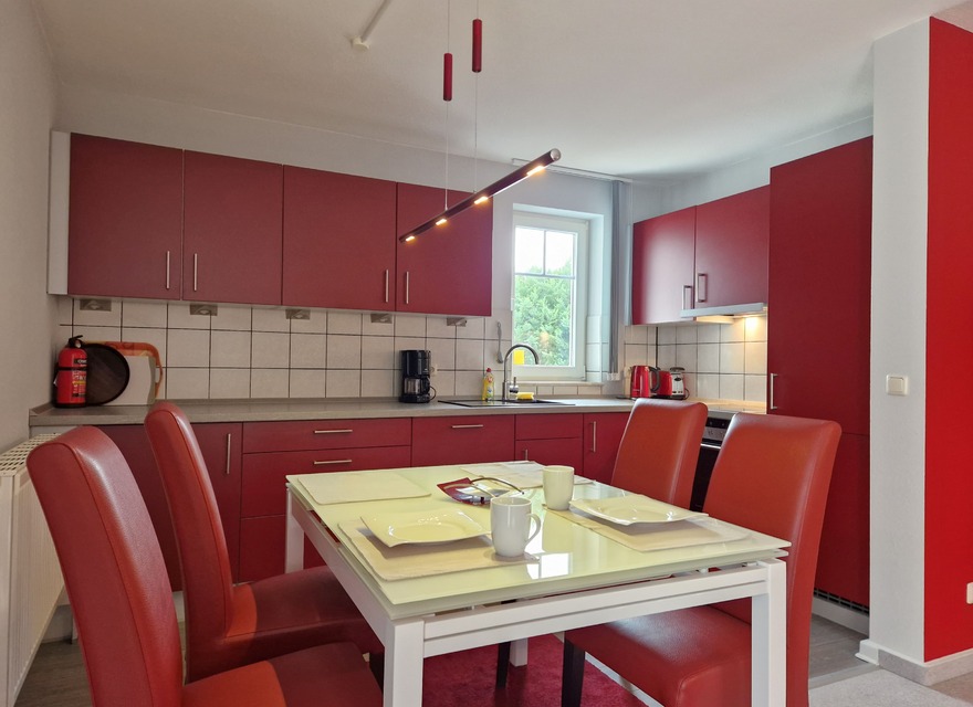 Essbereich mit offener Küche