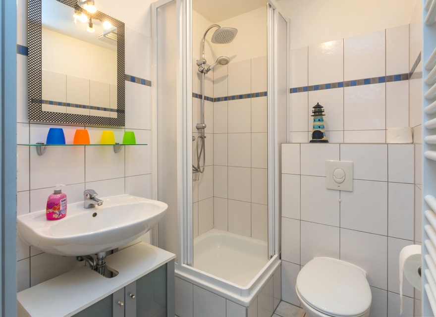 Bad, WC und Dusche