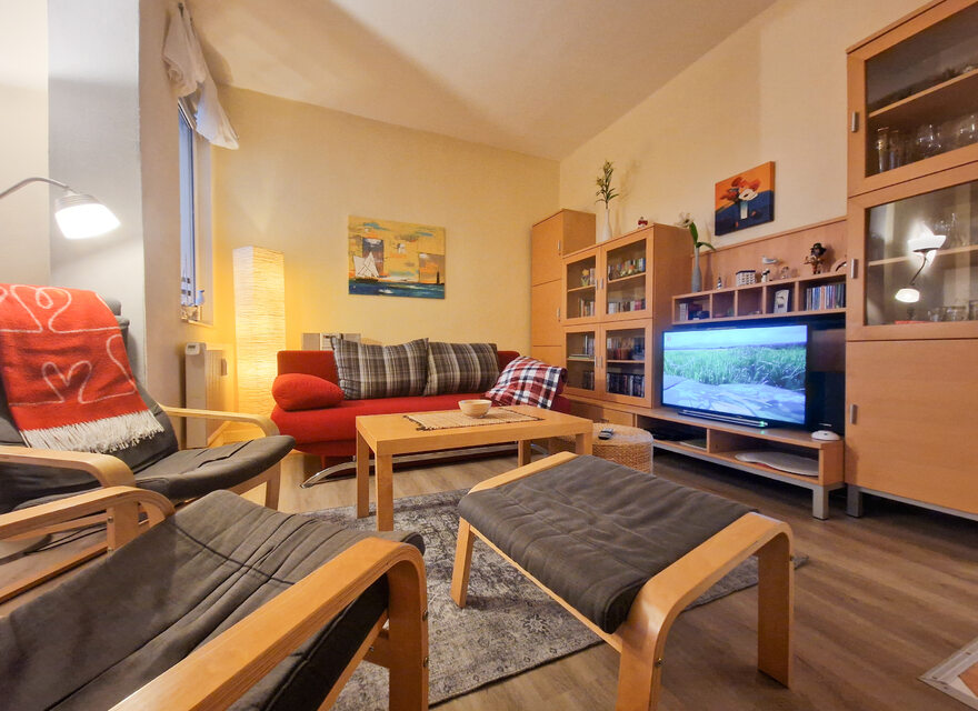 Wohnbereich mit Flat-TV